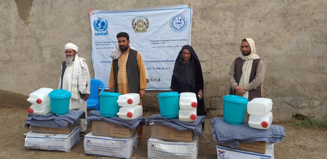 ریاست امور مهاجرین ولایت فراه 69 فامیل بیجا شده را مساعدت نمود 