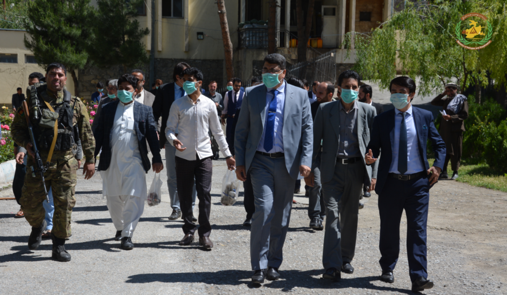 دکډوالو او راستنېدونکو چارو وزارت د مالی او اداری مرستیال انجنیراحمد ولی حکمی په ریاست   د وزارت په انګړ ديوه عمومي حشر په پايله کې د خځلو پاک شو.