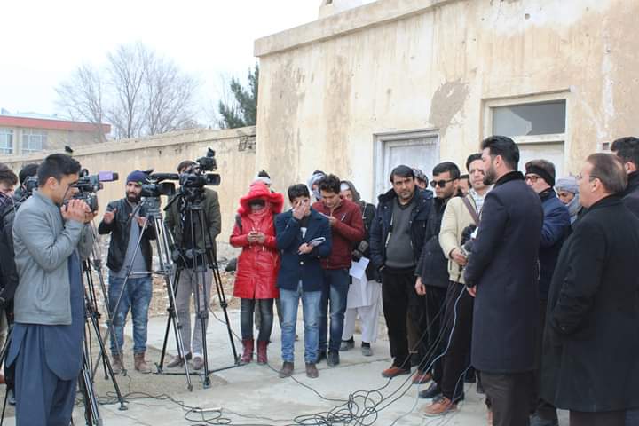 برای 100 خانواده در بلخ پول نقد کمک شد